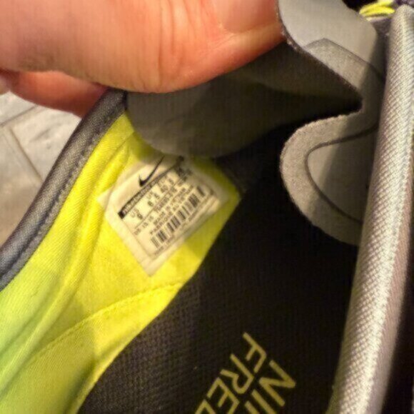 Nike Air Free TR Fit 5 women's size 9 Running Sneakers 704695-015 - Picture 5 of 5